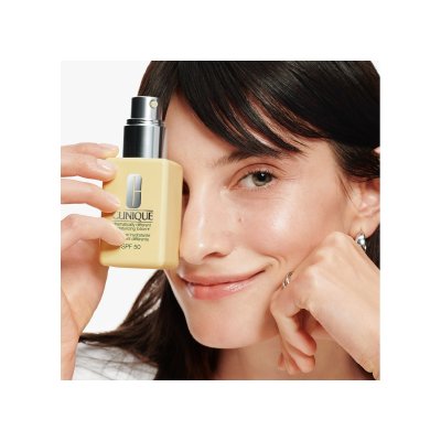 Dramatically Different loción hidratante+ Spf50 75 ml