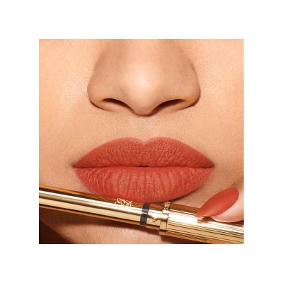 Pure Color Explicit Matte barra de labios 201-Ulterior Motive 7 gr